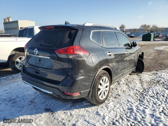 2017 Nissan Rogue SL with VIN 5N1AT2MT1HC777708, listed as a Copart auction lot 82782534 with 127,613 mi miles and Salvage Title. Bid and sale history available at carsss.com. Image 4.