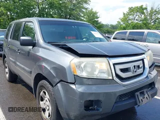 2011 Honda Pilot LX with VIN 5FNYF4H20BB068785, listed as a IAAI auction lot 42622172 with 191,007 mi miles and . Bid and sale history available at DreamBid. Image 1.