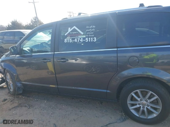 2018 Dodge Grand Caravan SXT with VIN 2C4RDGCG3JR192485, listed as a IAAI auction lot 41738911 with 135,100 mi miles. Bid and sale history available at carsss.com. Image 14.