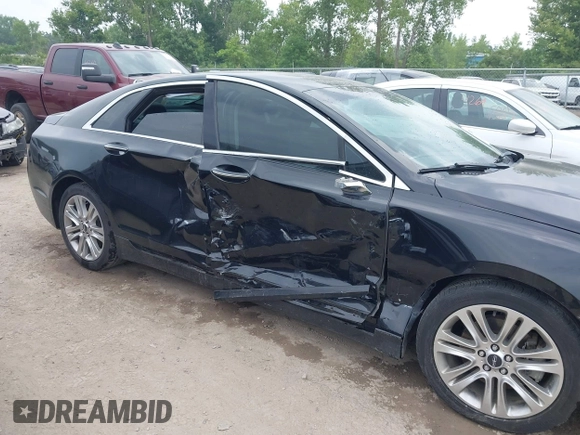 2016 Lincoln MKZ z VIN 3LN6L2G9XGR601231, wystawiony jako IAAI lot #42699222 z przebiegiem 107 081 mil mil oraz . Historia ofert i sprzedaży dostępna na DreamBid. Obrazek 6.