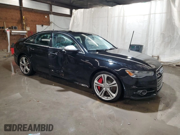 2018 Audi S6 Premium Plus z VIN WAUFFAFC3JN069671, wystawiony jako Copart lot #86125084 z przebiegiem Nie podano mil oraz Szkoda całkowita • Salvage title. Historia ofert i sprzedaży dostępna na DreamBid. Obrazek 4.