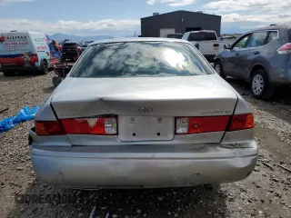 2001 Toyota Camry CE z VIN 4T1BG22K21U058793, wystawiony jako Copart lot #57351245 z przebiegiem 186 095 mil mil oraz Szkoda całkowita • Salvage title. Historia ofert i sprzedaży dostępna na DreamBid. Obrazek 6.