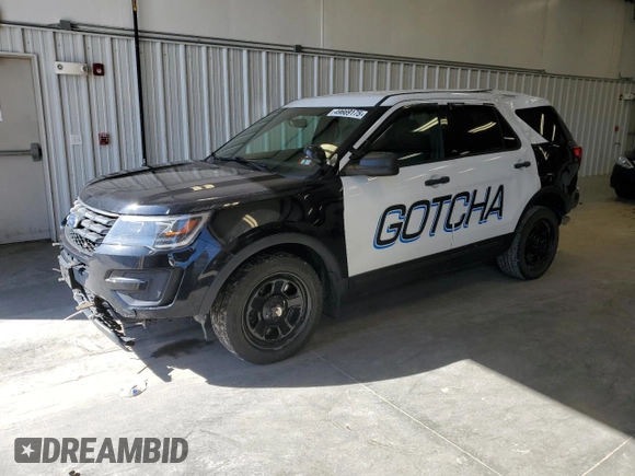 2019 Ford Police Interceptor Utility z VIN 1FM5K8AR3KGA63319, wystawiony jako Copart lot #49669175 z przebiegiem 100 110 mil mil oraz Szkoda całkowita • Salvage title. Historia ofert i sprzedaży dostępna na DreamBid. Obrazek 1.