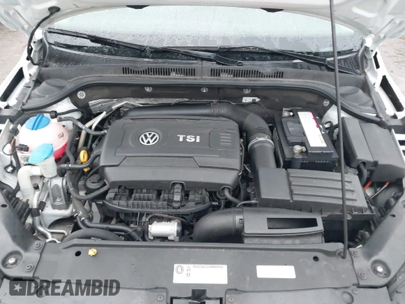 2014 Volkswagen Jetta Sedan SE w/Connectivity with VIN 3VWD07AJ7EM330558, listed as a IAAI auction lot 41353302 with 128,382 mi miles. Bid and sale history available at carsss.com. Image 10.