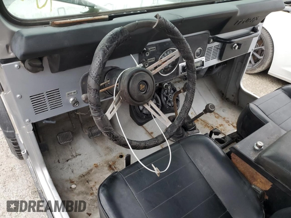 1982 Jeep CJ z VIN 1JCBM85A4CT007872, wystawiony jako Copart lot #75417314 z przebiegiem 124 375 mil mil oraz Szkoda całkowita • Salvage title. Historia ofert i sprzedaży dostępna na DreamBid. Obrazek 8.