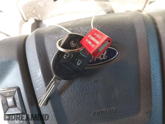 2013 Ford F-150 XL с VIN 1FTFW1EF0DKF94952, выставлен на аукционе IAAI как лот 41213015 с пробегом Не указан миль и . История ставок и продаж доступна на DreamBid. Изображение 11.