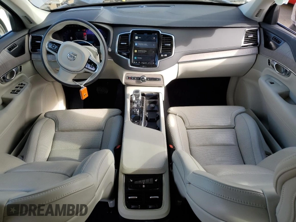 2023 Volvo XC90 Ultimate Bright Theme with VIN YV4H60CA8P1918117, listed as a Copart auction lot 81388674 with 27,036 mi miles and Salvage title. Bid and sale history available at DreamBid. Image 8.