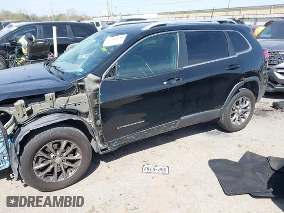 2019 Jeep Cherokee Latitude Plus with VIN 1C4PJLLB0KD358852, listed as a IAAI auction lot 41794999 with 112,667 mi miles. Bid and sale history available at carsss.com. Image 18.
