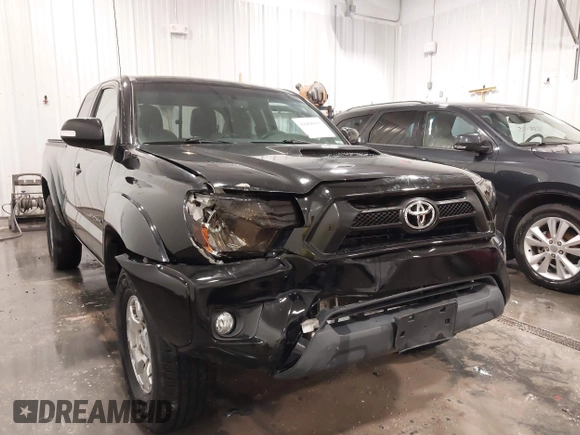 2013 Toyota Tacoma with VIN 5TFUU4EN4DX076111, listed as a IAAI auction lot 42068015 with 152,837 mi miles and . Bid and sale history available at DreamBid. Image 6.