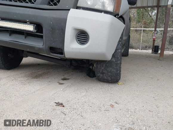 2008 Nissan Titan XE with VIN 1N6BA07DX8N339911, listed as a IAAI auction lot 41539937 with 242,659 mi miles. Bid and sale history available at carsss.com. Image 6.