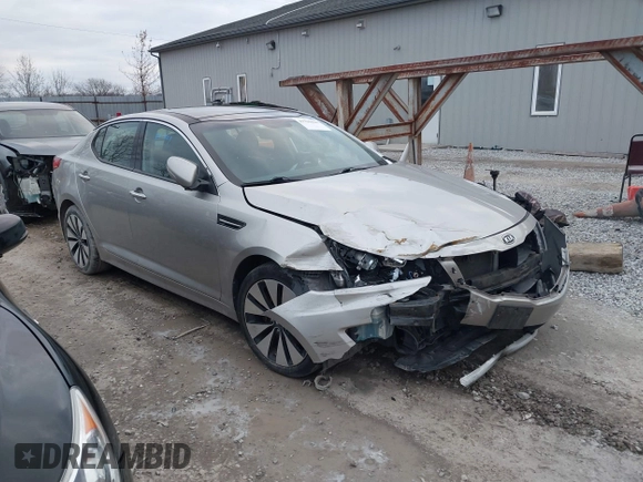 2012 Kia Optima SX with VIN 5XXGR4A62CG027184, listed as a IAAI auction lot 41236626 with 121,686 mi miles and . Bid and sale history available at carsss.com. Image 1.