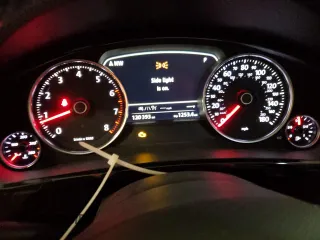 2017 Volkswagen Touareg Wolfsburg Edition с VIN WVGRF7BP5HD003159, выставлен на аукционе Copart как лот 45211865 с пробегом 120 393 миль миль и Списание • Salvage title. История ставок и продаж доступна на DreamBid. Изображение 9.