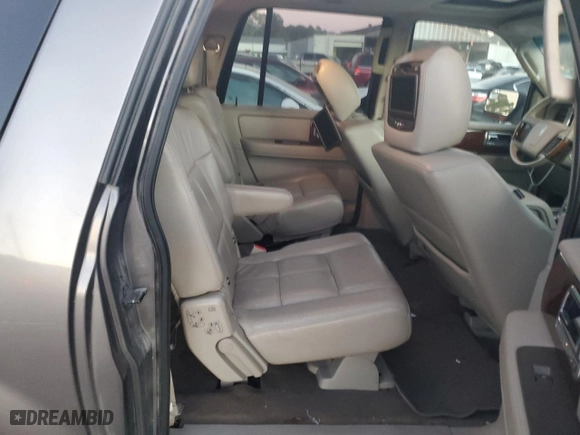 2013 Lincoln Navigator L with VIN 5LMJJ3H59DEL00625, listed as a Copart auction lot 81787254 with 117,893 mi miles and Salvage Title. Bid and sale history available at carsss.com. Image 11.