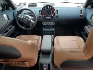 2025 MINI Countryman z VIN WMZ23GA07S7R50762, wystawiony jako Copart lot #58140805 z przebiegiem 22 188 mil mil oraz Szkody całkowita. Historia ofert i sprzedaży dostępna na DreamBid. Obrazek 8.