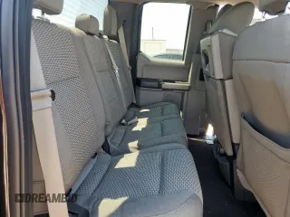 2015 Ford F-150 XL z VIN 1FTEX1CPXFKD76802, wystawiony jako Copart lot #53342335 z przebiegiem 118 986 mil mil oraz Szkoda całkowita • Salvage title. Historia ofert i sprzedaży dostępna na DreamBid. Obrazek 10.