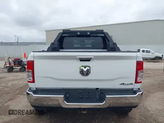 2019 Ram 2500 Big Horn with VIN 3C6UR5DL7KG587151, listed as a IAAI auction lot 42086628 with 137,868 mi miles. Bid and sale history available at carsss.com. Image 16.