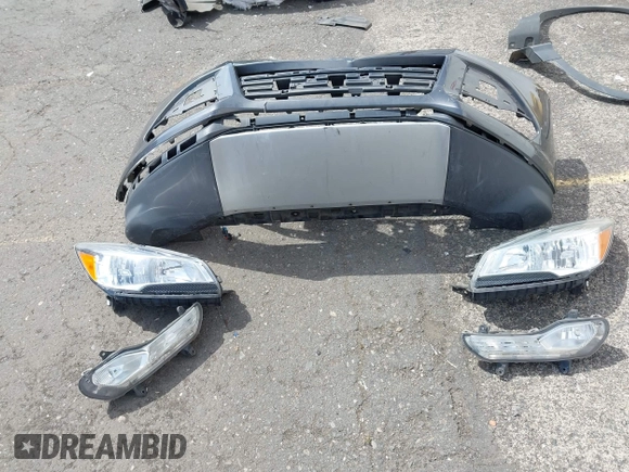 2015 Ford Escape SE with VIN 1FMCU0G75FUB31989, listed as a IAAI auction lot 42040121 with 87,068 mi miles and . Bid and sale history available at DreamBid. Image 12.