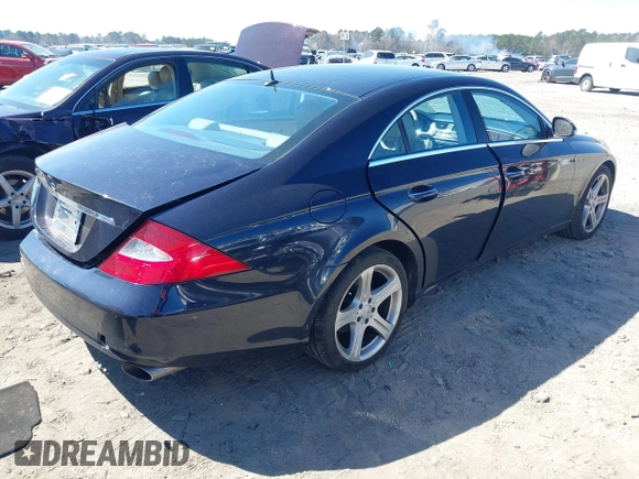 2006 Mercedes-Benz CLS-Class with VIN WDDDJ75X46A016692, listed as a IAAI auction lot 41768351 with 86,847 mi miles. Bid and sale history available at carsss.com. Image 4.