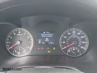 2019 Kia Optima LX with VIN 5XXGT4L3XKG285486, listed as a IAAI auction lot 41872981 with 101,981 mi miles. Bid and sale history available at carsss.com. Image 7.