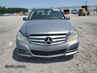 2013 Mercedes-Benz C 250 Sport с VIN WDDGF4HB7DR282607, выставлен на аукционе Copart как лот 57677125 с пробегом 217 925 миль миль и Чистый • Clean title. История ставок и продаж доступна на DreamBid. Изображение 5.
