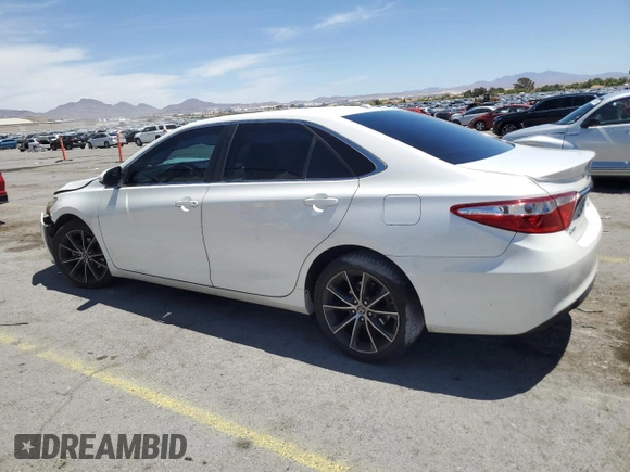 2015 Toyota Camry XLE z VIN 4T1BF1FK1FU020874, wystawiony jako Copart lot #57466195 z przebiegiem 123 881 mil mil oraz Szkoda całkowita • Salvage title. Historia ofert i sprzedaży dostępna na DreamBid. Obrazek 2.