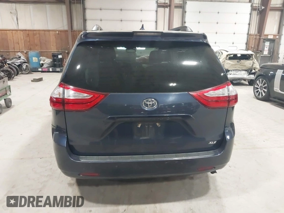 2018 Toyota Sienna XLE Auto Access Seat с VIN 5TDYZ3DC0JS943986, выставлен на аукционе IAAI как лот 42127483 с пробегом 71 515 миль миль и . История ставок и продаж доступна на DreamBid. Изображение 16.