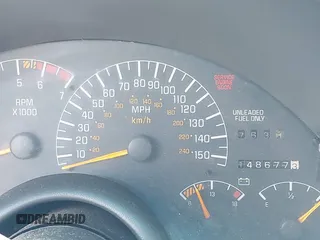 1995 Pontiac Firebird Formula z VIN 2G2FV22P8S2255664, wystawiony jako IAAI lot #42580637 z przebiegiem 148 677 mil mil oraz . Historia ofert i sprzedaży dostępna na DreamBid. Obrazek 7.
