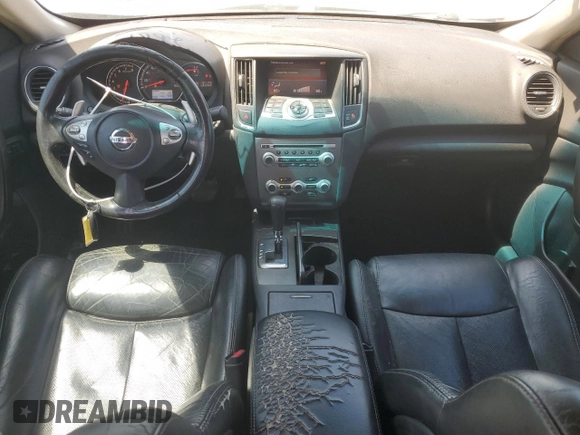 2013 Nissan Maxima SV z VIN 1N4AA5AP9DC838726, wystawiony jako Copart lot #56912305 z przebiegiem 131 149 mil mil oraz Szkody całkowita. Historia ofert i sprzedaży dostępna na DreamBid. Obrazek 8.