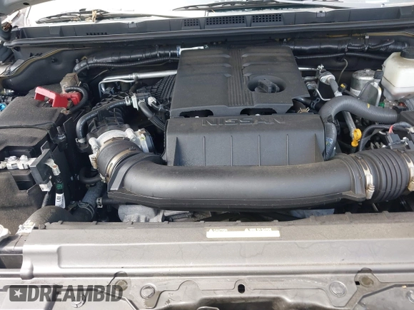 2024 Nissan Frontier Pro-4X z VIN 1N6ED1EK0RN644461, wystawiony jako IAAI lot #42618837 z przebiegiem 18 179 mil mil oraz . Historia ofert i sprzedaży dostępna na DreamBid. Obrazek 10.