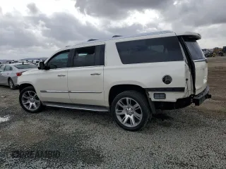 2015 Cadillac Escalade ESV Luxury z VIN 1GYS4SKJ7FR653101, wystawiony jako Copart lot #48045085 z przebiegiem 167 781 mil mil oraz Szkoda całkowita • Salvage title. Historia ofert i sprzedaży dostępna na DreamBid. Obrazek 2.