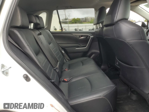 2023 Toyota RAV4 XLE Premium с VIN 2T3C1RFV0PW272264, выставлен на аукционе Copart как лот 50950395 с пробегом 25 080 миль миль и Списание • Salvage title. История ставок и продаж доступна на DreamBid. Изображение 11.