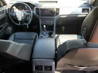2018 Volkswagen Atlas 3.6L V6 SE with VIN 1V2KR2CA1JC505784, listed as a Copart auction lot 49358175 with 120,179 mi miles and Salvage Title. Bid and sale history available at carsss.com. Image 8.