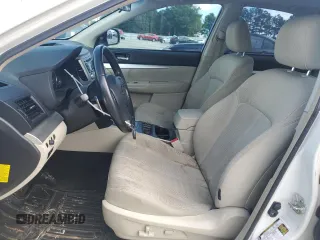 2012 Subaru Legacy Premium z VIN 4S3BMBG62C3032082, wystawiony jako Copart lot #56368155 z przebiegiem 100 807 mil mil oraz Szkody całkowita. Historia ofert i sprzedaży dostępna na DreamBid. Obrazek 7.