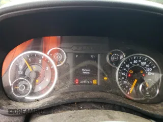 2019 Ram 2500 Big Horn with VIN 3C6UR5JL7KG529979, listed as a Copart auction lot 71635044 with 227,547 mi miles and Salvage Title. Bid and sale history available at carsss.com. Image 9.
