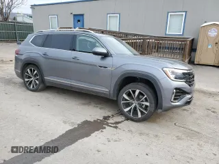 2024 Volkswagen Atlas SEL Premium R-Line with VIN 1V2FR2CAXRC537792, listed as a Copart auction lot 52522895 with 27,211 mi miles and Salvage title. Bid and sale history available at DreamBid. Image 4.
