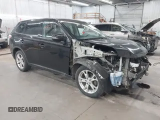 2015 Mitsubishi Outlander SE with VIN JA4AD3A35FZ008919, listed as a IAAI auction lot 41909125 with 106,715 mi miles and . Bid and sale history available at DreamBid. Image 1.