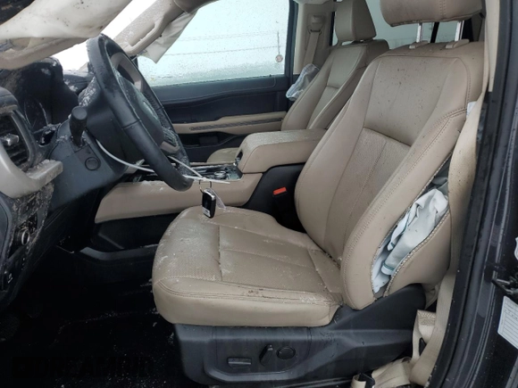 2024 Ford Expedition Max XLT z VIN 1FMJK1J86REA33833, wystawiony jako Copart lot #46241525 z przebiegiem 17 823 mil mil oraz Nie do naprawy • Non repairable. Historia ofert i sprzedaży dostępna na DreamBid. Obrazek 7.