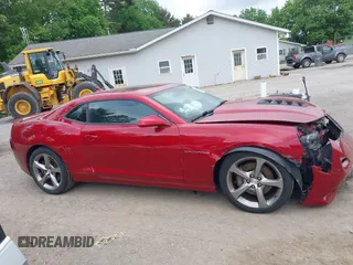 2014 Chevrolet Camaro SS z VIN 2G1FK1EJ4E9287537, wystawiony jako IAAI lot #42182052 z przebiegiem 80 530 mil mil oraz . Historia ofert i sprzedaży dostępna na DreamBid. Obrazek 13.