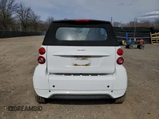2013 Smart fortwo Passion z VIN WMEEK3BA6DK640099, wystawiony jako Copart lot #50757045 z przebiegiem 102 129 mil mil oraz Czysty tytuł • Clean title. Historia ofert i sprzedaży dostępna na DreamBid. Obrazek 6.