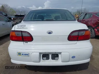 2001 Chevrolet Malibu with VIN 1G1ND52J016208240, listed as a IAAI auction lot 42108144 with 109,807 mi miles. Bid and sale history available at carsss.com. Image 16.