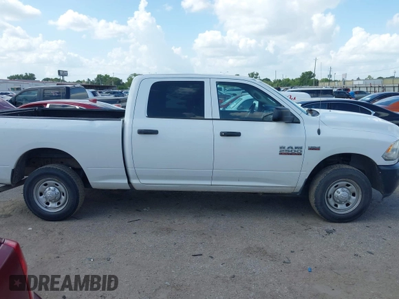 2015 Ram 2500 Tradesman z VIN 3C6TR4CT4FG556775, wystawiony jako IAAI lot #42531595 z przebiegiem 109 195 mil mil oraz . Historia ofert i sprzedaży dostępna na DreamBid. Obrazek 13.