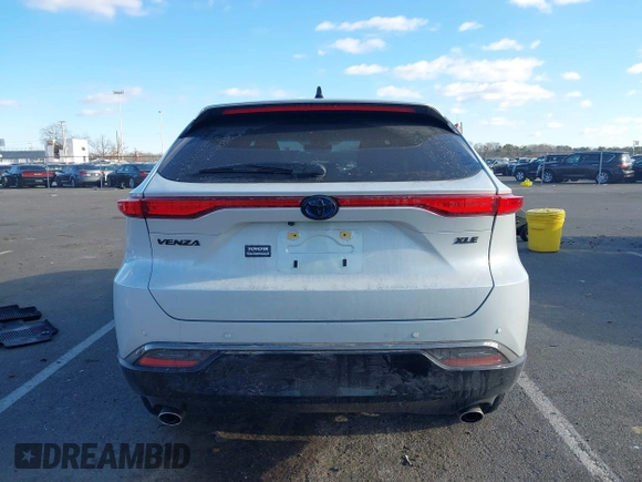 2024 Toyota Venza LE with VIN JTEAAAAH2RJ158676, listed as a IAAI auction lot 41342850 with 11,429 mi miles and . Bid and sale history available at DreamBid. Image 16.