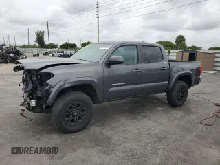 2021 Toyota Tacoma SR5 z VIN 3TMAZ5CNXMM149825, wystawiony jako Copart lot #58975105 z przebiegiem 53 365 mil mil oraz Czysty tytuł • Clean title. Historia ofert i sprzedaży dostępna na DreamBid. Obrazek 1.