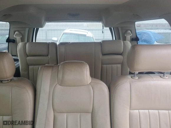 2005 Lincoln Navigator Luxury with VIN 5LMFU28505LJ06747, listed as a Copart auction lot 43131645 with 218,140 mi miles and Salvage Title. Bid and sale history available at carsss.com. Image 10.