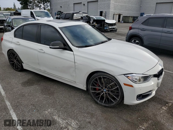 2012 BMW 3 Series 335i с VIN WBA3A9C50CFX59624, выставлен на аукционе Copart как лот 45694405 с пробегом 99 738 миль миль и Списание • Salvage title. История ставок и продаж доступна на DreamBid. Изображение 4.