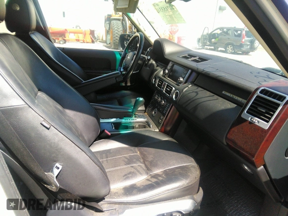 2010 Land Rover Range Rover HSE with VIN SALME1D46AA309417, listed as a IAAI auction lot 40715331 with 165,492 mi miles and . Bid and sale history available at DreamBid. Image 5.