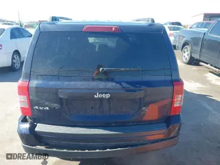 2012 Jeep Patriot Sport with VIN 1C4NJRBB3CD576748, listed as a IAAI auction lot 41568230 with 147,972 mi miles. Bid and sale history available at carsss.com. Image 16.