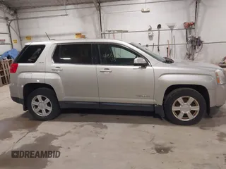 2015 GMC Terrain SLE z VIN 2GKFLVEK3F6265959, wystawiony jako IAAI lot #41823163 z przebiegiem 171 611 mil mil oraz . Historia ofert i sprzedaży dostępna na DreamBid. Obrazek 13.