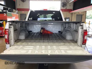 2020 Ford F-150 XL с VIN 1FTEX1EP8LKE46239, выставлен на аукционе IAAI как лот 42806611 с пробегом 171 789 миль миль и . История ставок и продаж доступна на DreamBid. Изображение 20.