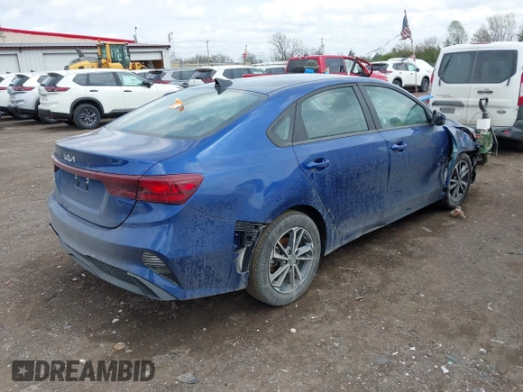 2024 Kia Forte LXS with VIN 3KPF24AD8RE735701, listed as a IAAI auction lot 42080715 with 21,401 mi miles and . Bid and sale history available at DreamBid. Image 4.
